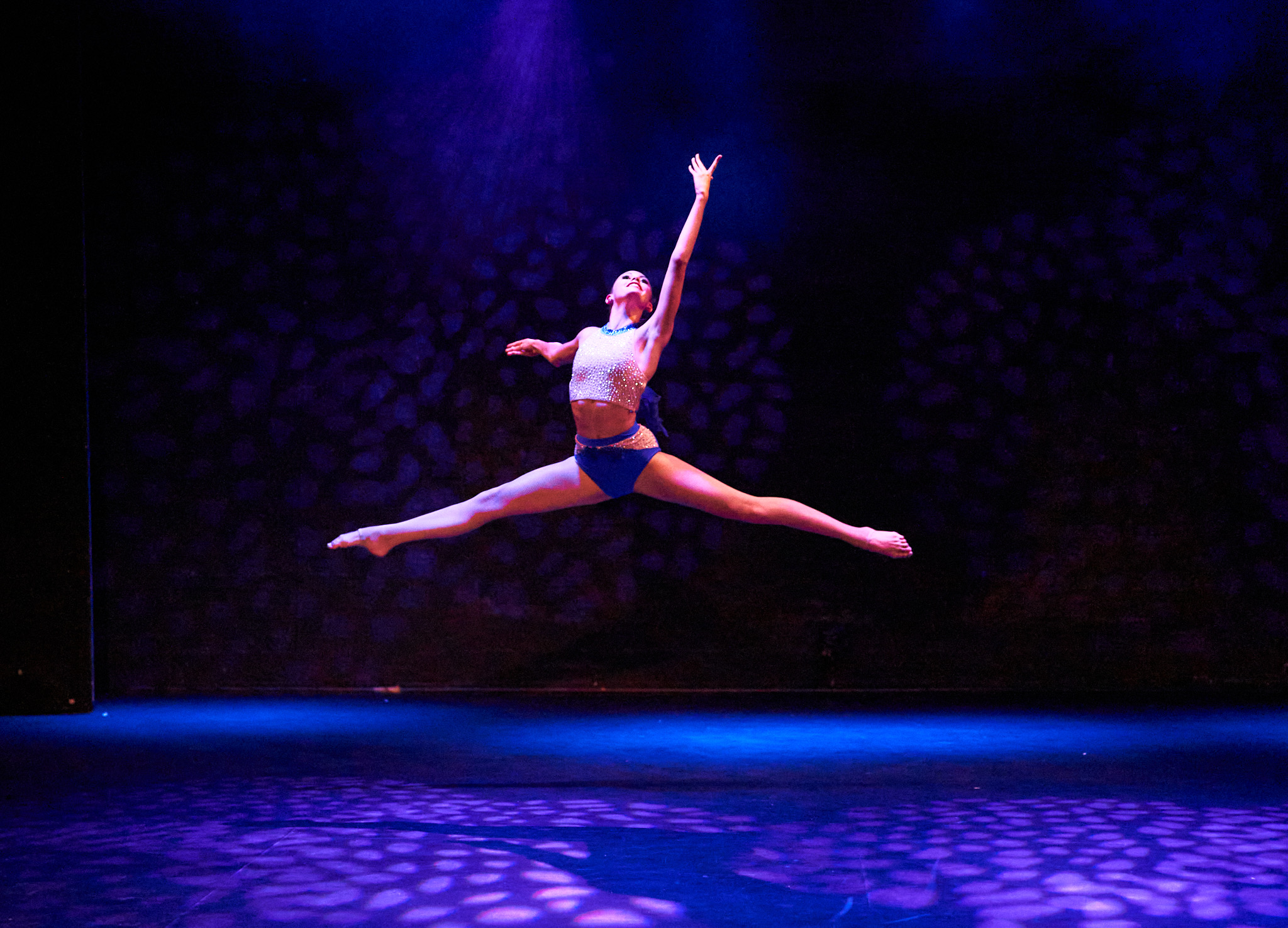 Outline Dance Centre - solo sparkle grand jete blue